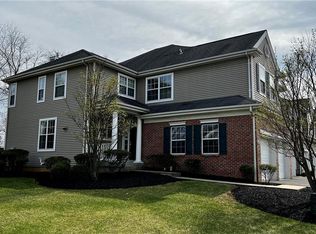 4332 Creek Rd, Allentown, PA 18104