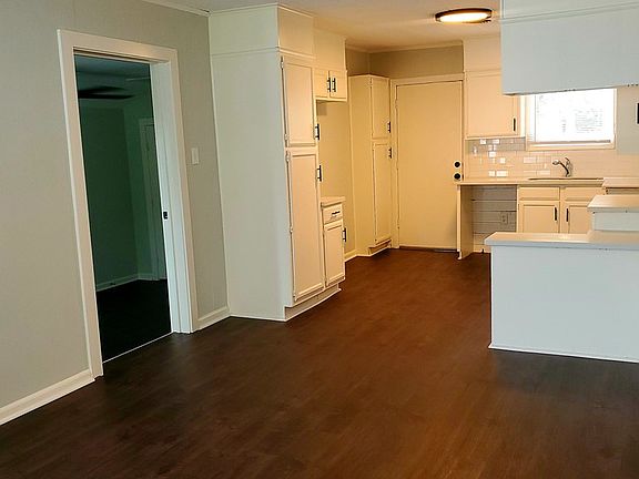 4th image of 412 N 23rd St