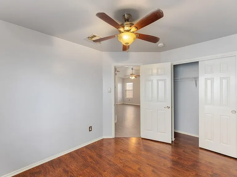 12816 Dwight Eisenhower St — Photo 25