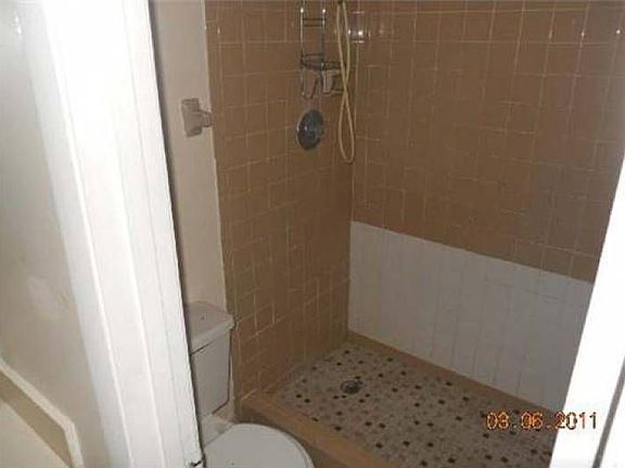 5th image of 5037 SW 91st Ave