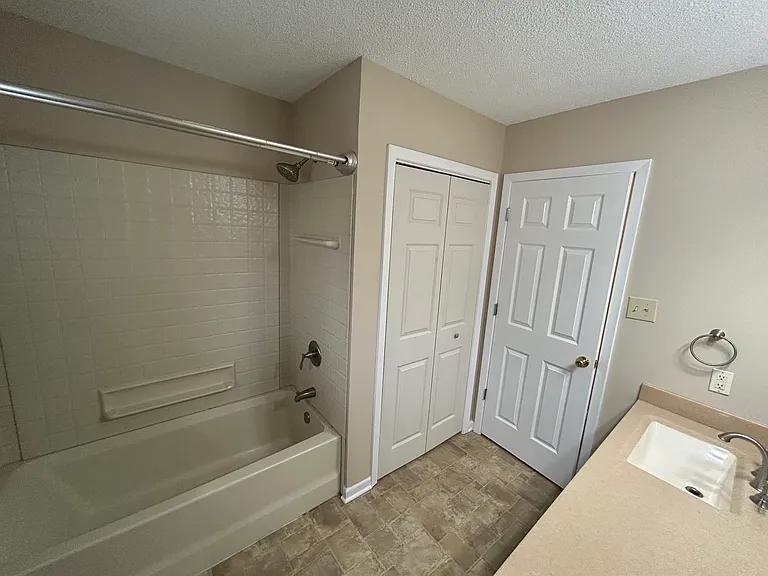 2669 SW Arrowhead Rd — Photo 8