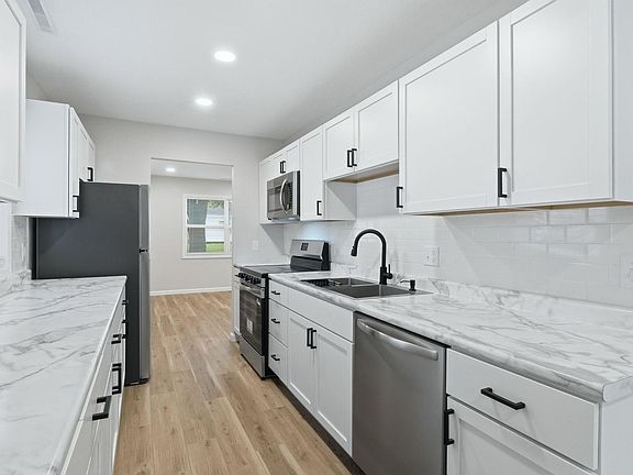 4th image of 5215 Bowser Ave