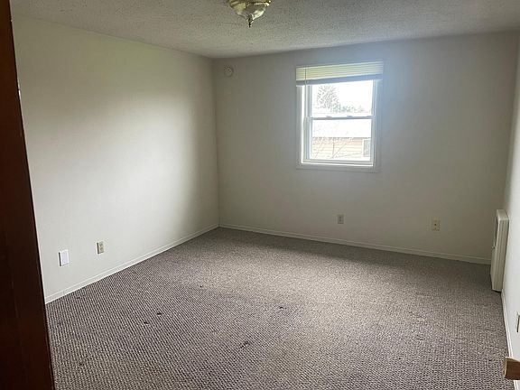4th image of 1685 Jane Dr #19