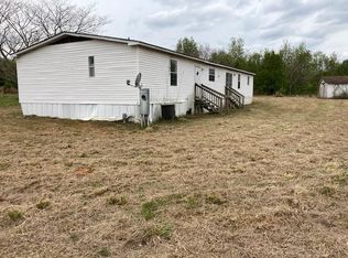 1255 Gulledge Cir, Wedgefield, SC 29168