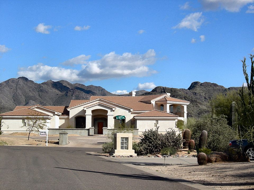 Entry to the home