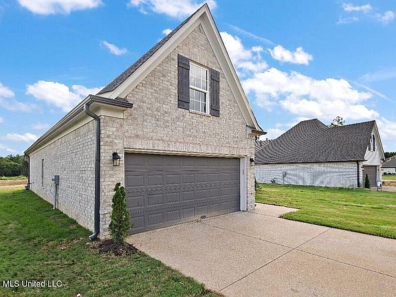 2nd image of 6491 Beckett Ln