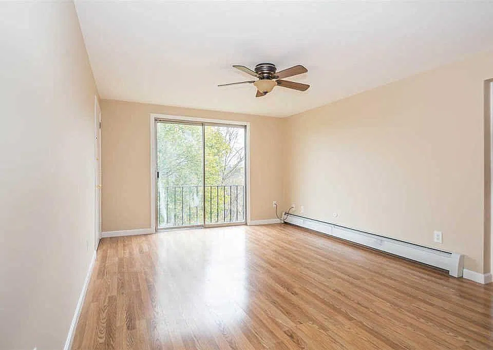 101 E Broadway #12