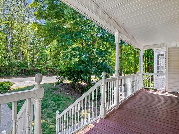 5th image of 70 Aberdeen Pl