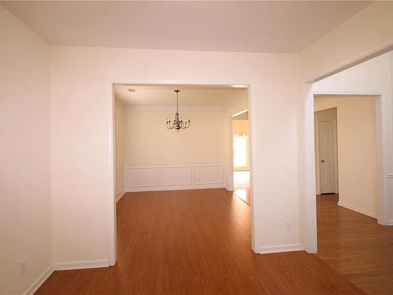 1961 Stoney Chase Dr — Photo 3