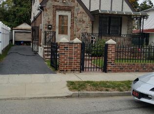 21807 136th Ave, Springfield Gardens, NY 11413