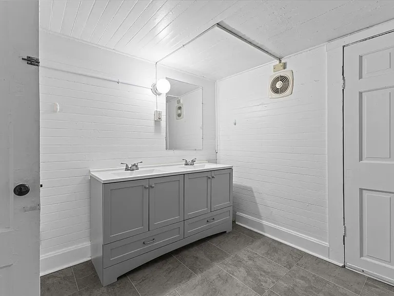 21 Hyde St #2 — Photo 18