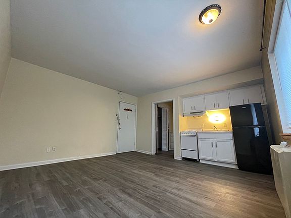 3rd image of 1417 N Prospect Ave #105