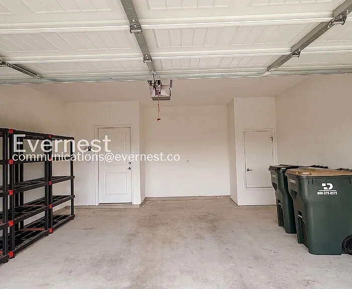 1517 Iberville Dr — Photo 15