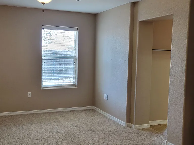 3000 Elizabeth Ct — Photo 9