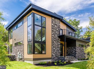 3215 Cofer Rd, Falls Church, VA 22042