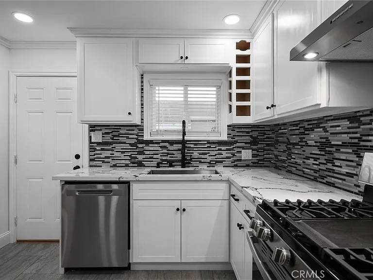 2023 Border Ave — Photo 20