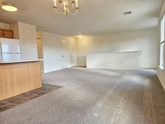 5th image of 1322 Hammon Ave