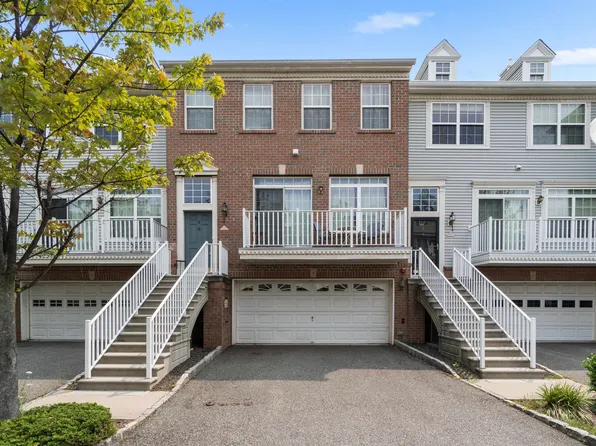6 Alexander Ct, Jersey City, NJ 07305