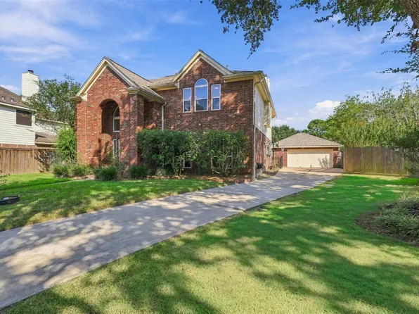 1909 Harbour Cove Dr, Seabrook, TX 77586