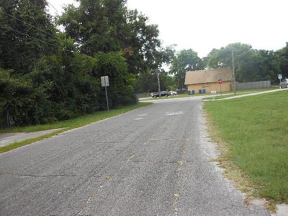 5th image of 1702 Maryland Ave
