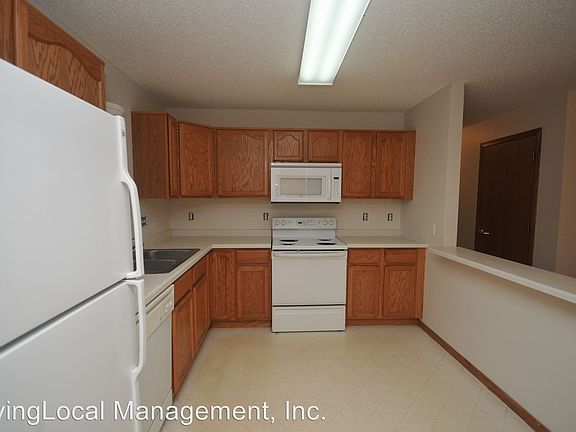 5th image of 1461 73rd Ave NE APT 206