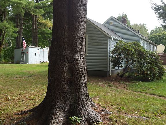 3rd image of 14 Woodland Dr
