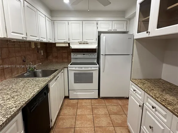 16901 NE 13th Ave APT 103, North Miami Beach, FL 33162