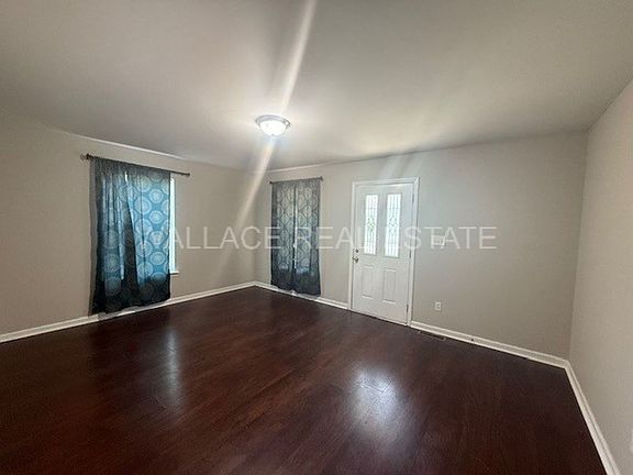 2nd image of 4710 Plum St