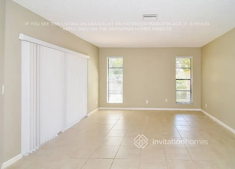 10048 NW 20th St — Photo 6