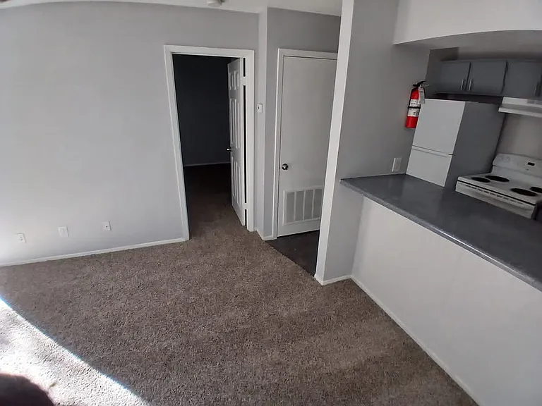 Stepping Stone Apartments — Photo 14