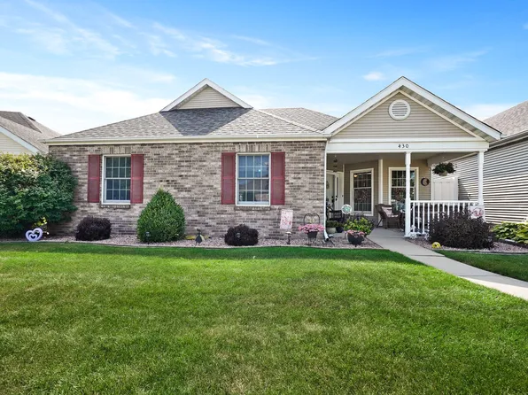 430 Dogwood Ln, Lowell, IN 46356