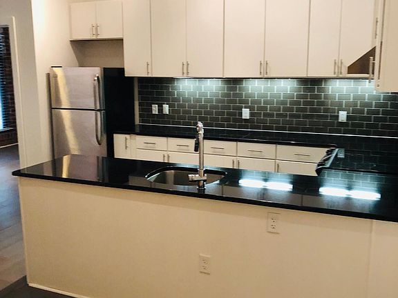 4th image of 313 N 24th St #F