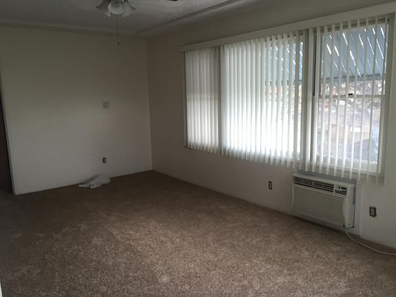 5th image of 364 Wisconsin Ave