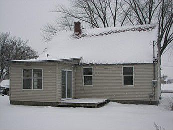 5th image of 904 N Nottawa St