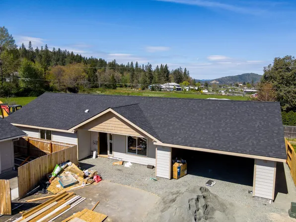 2728 Denton Trl, Grants Pass, OR 97527