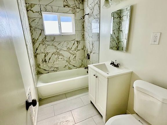 3rd image of 1017 El Tejon Ave #A