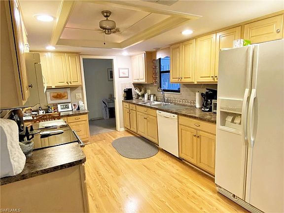 4th image of 5654 Baden Ct #1302