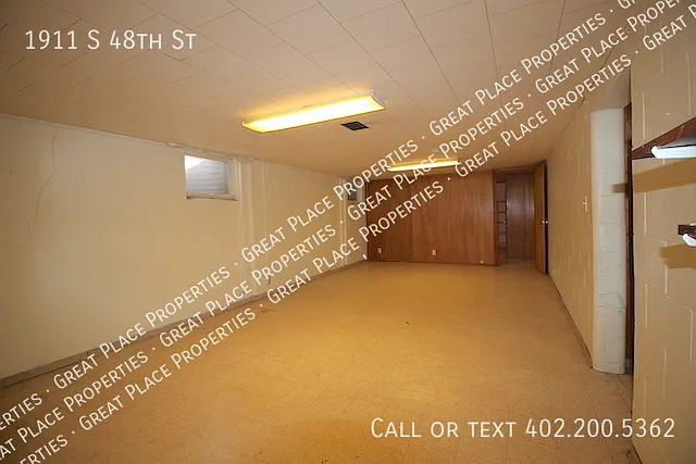 1911 S 48th St — Photo 23