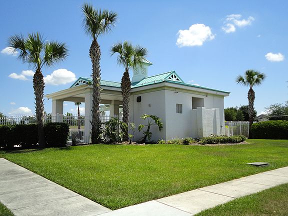Club House 01