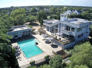 22 Stacy Dr, Westhampton Beach, NY 11978