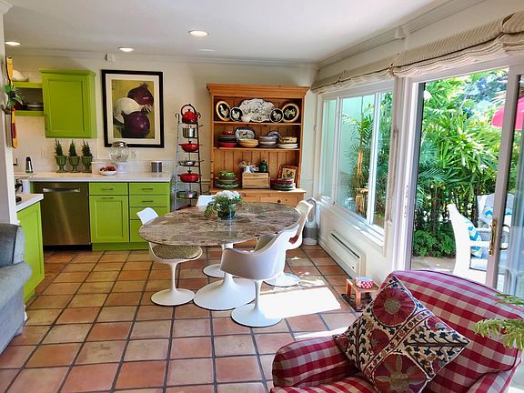 3rd image of 643 Costa Del Mar Unit E