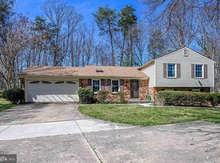 9700 Velilla Rd, Burke, VA 22015