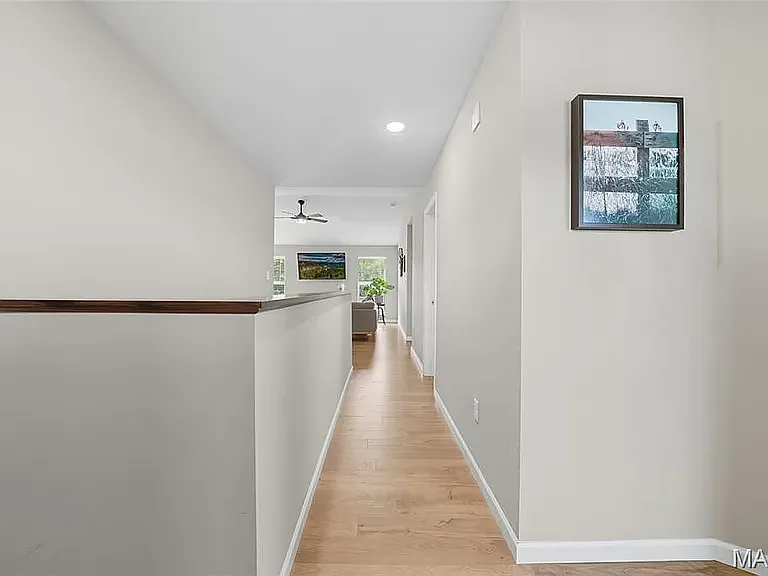 761 Creek View Dr — Photo 18