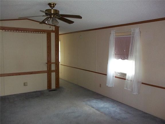 5th image of 548 Six Kenyon Ave #U