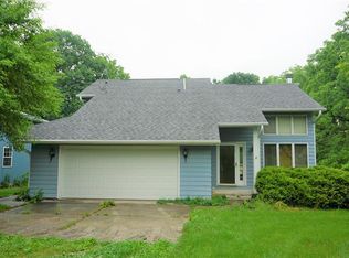 2325 Saint Charles Rd, Winterset, IA 50273