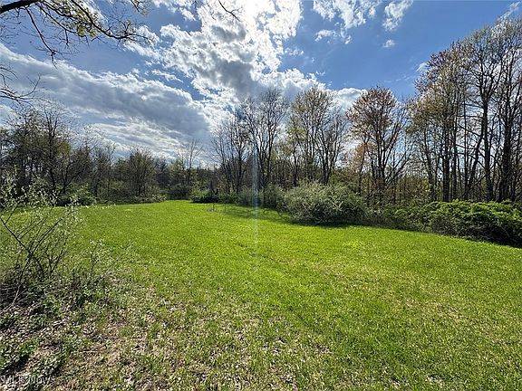 3rd image of Brushy Hill Rd