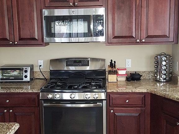 5th image of 7609 Hartwick Ct