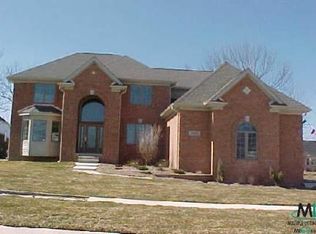 55089 Meadow Rdg, Utica, MI 48316