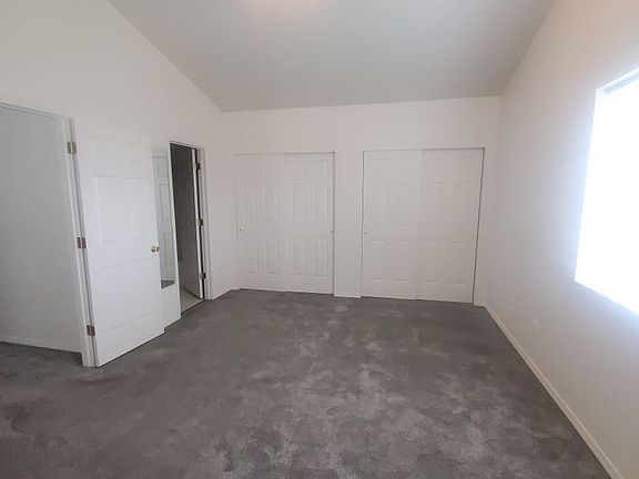 5th image of 1800 W Peninsula Dr