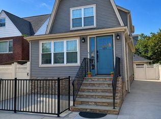 618 E Walnut St, Long Beach, NY 11561